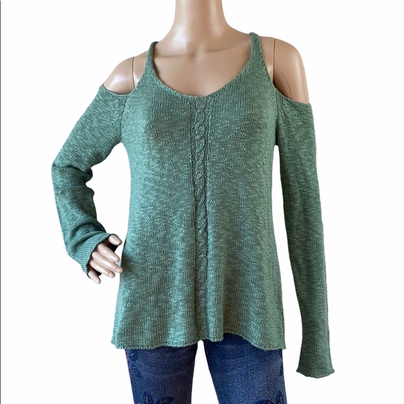 Pink Republic Sweaters - Pink Republic Knit Slubbed Cold Shoulder Sweater